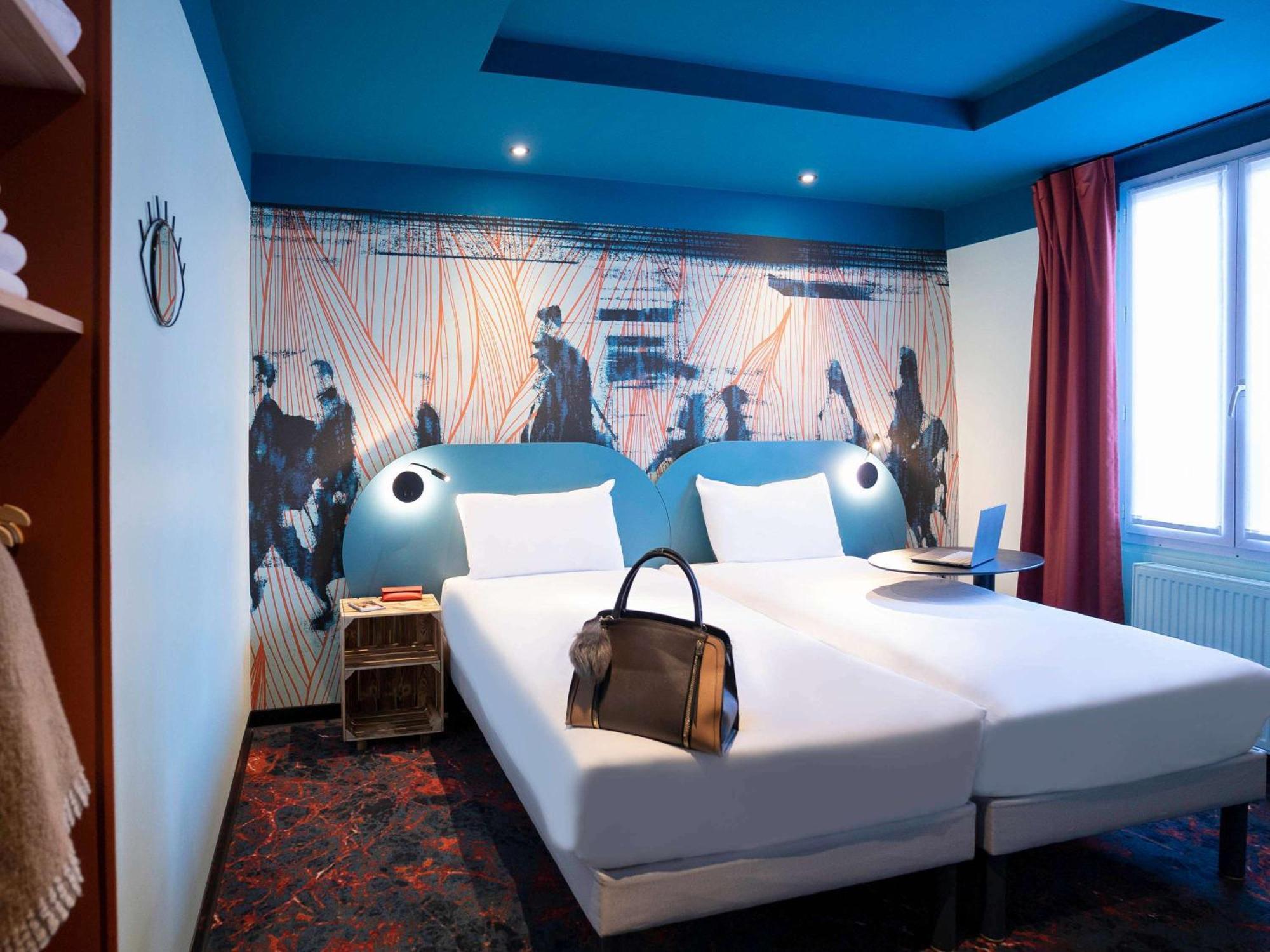 มิริฟิก Hotel ปารีส ภายนอก รูปภาพ
